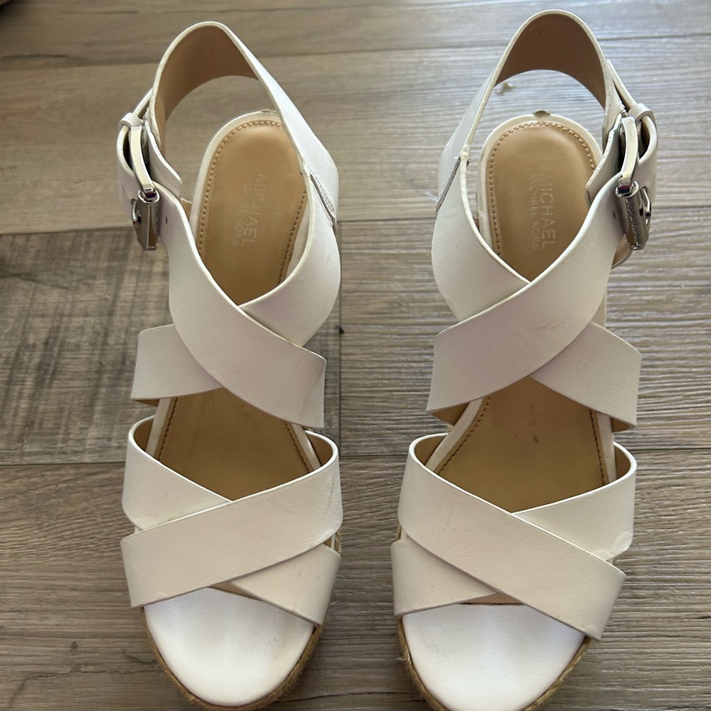 MICHAEL Michael Kors White Wedge Sandals with Elegant Straps